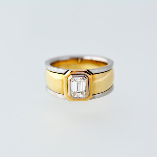 Bicolor Diamond Ring